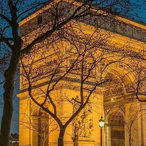 Cosy , París Francia