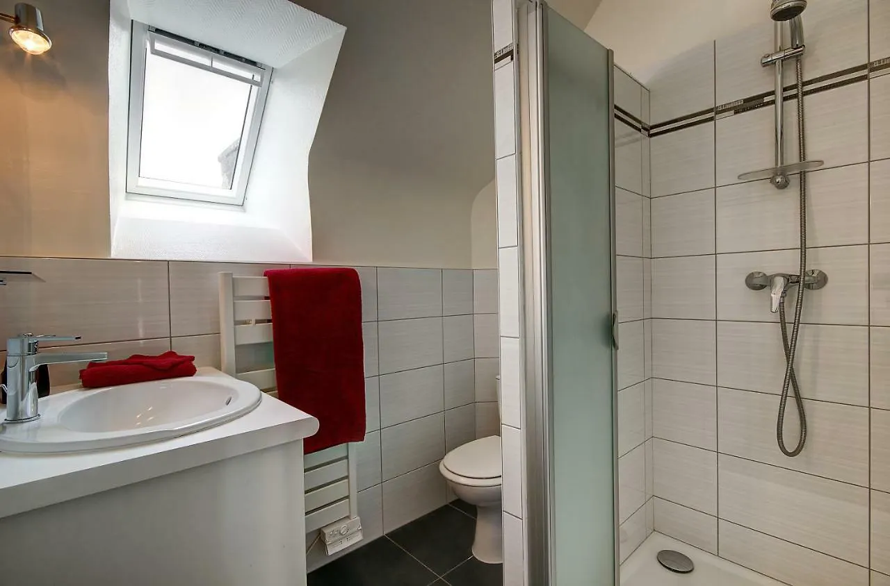 A La Ferme De Kervihern Locoal-Mendon Bed & Breakfast